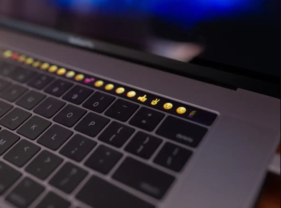 customize MacBook Pros Touch Bar
